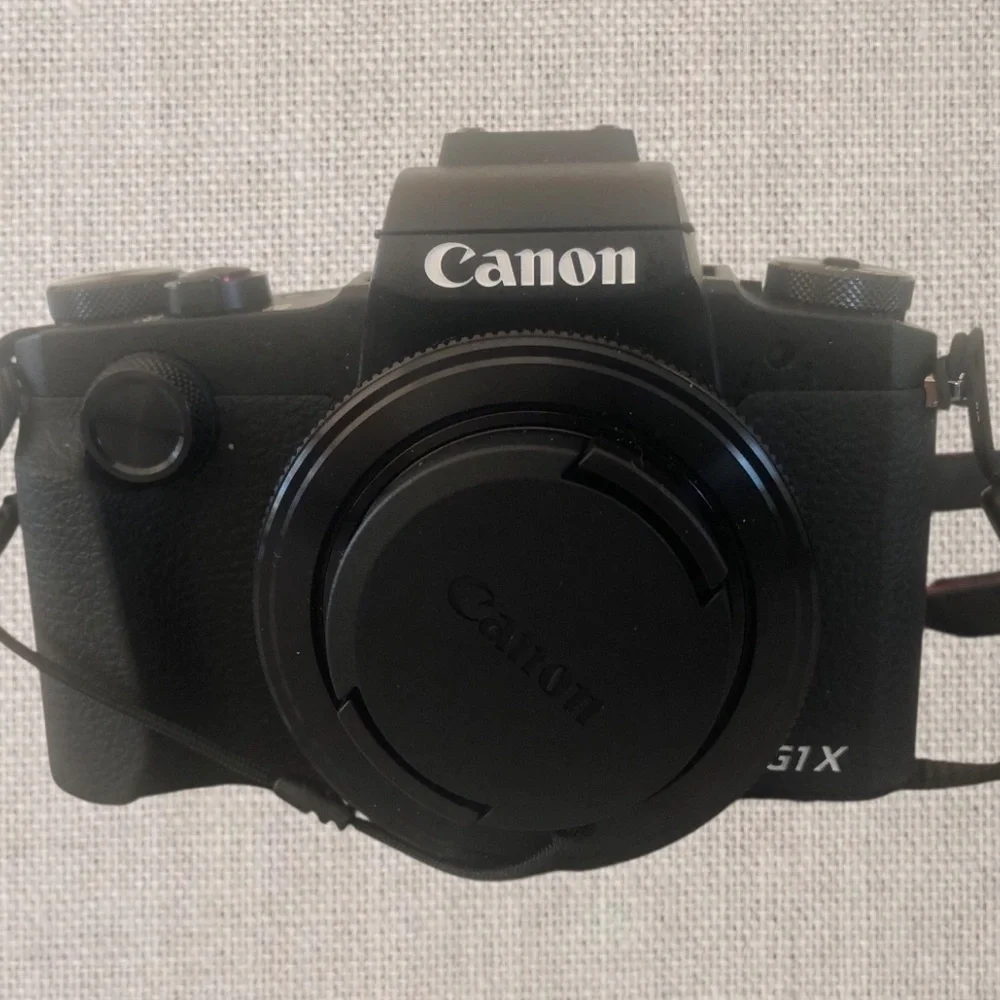Canon PowerShot G1 X Mark III (Brand New ~ Never USED ~ In Mint Shape)
